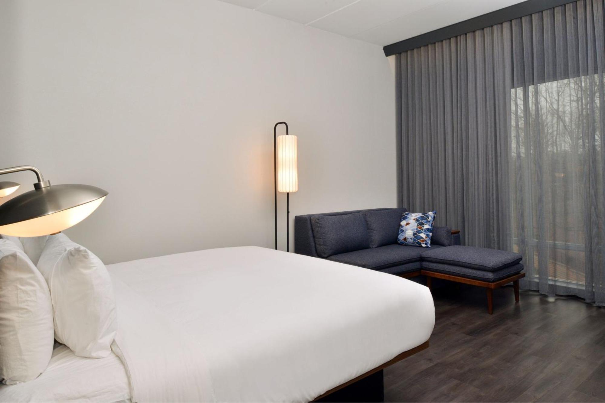 Courtyard By Marriott Raleigh Cary Crossroads Otel Dış mekan fotoğraf